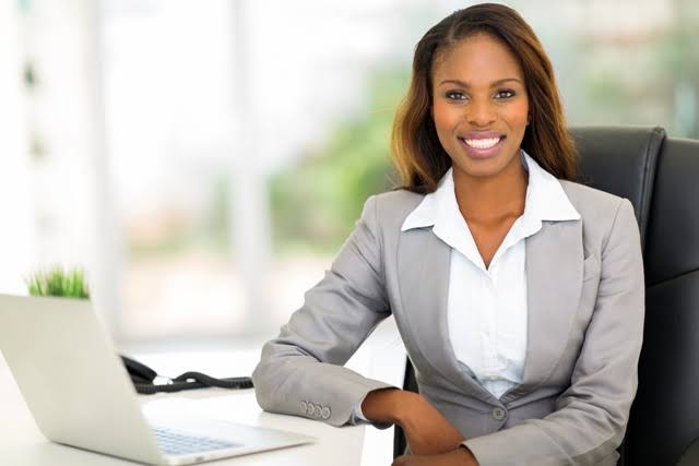 7 Ways A Woman Can Run Her Career And Family Effectively